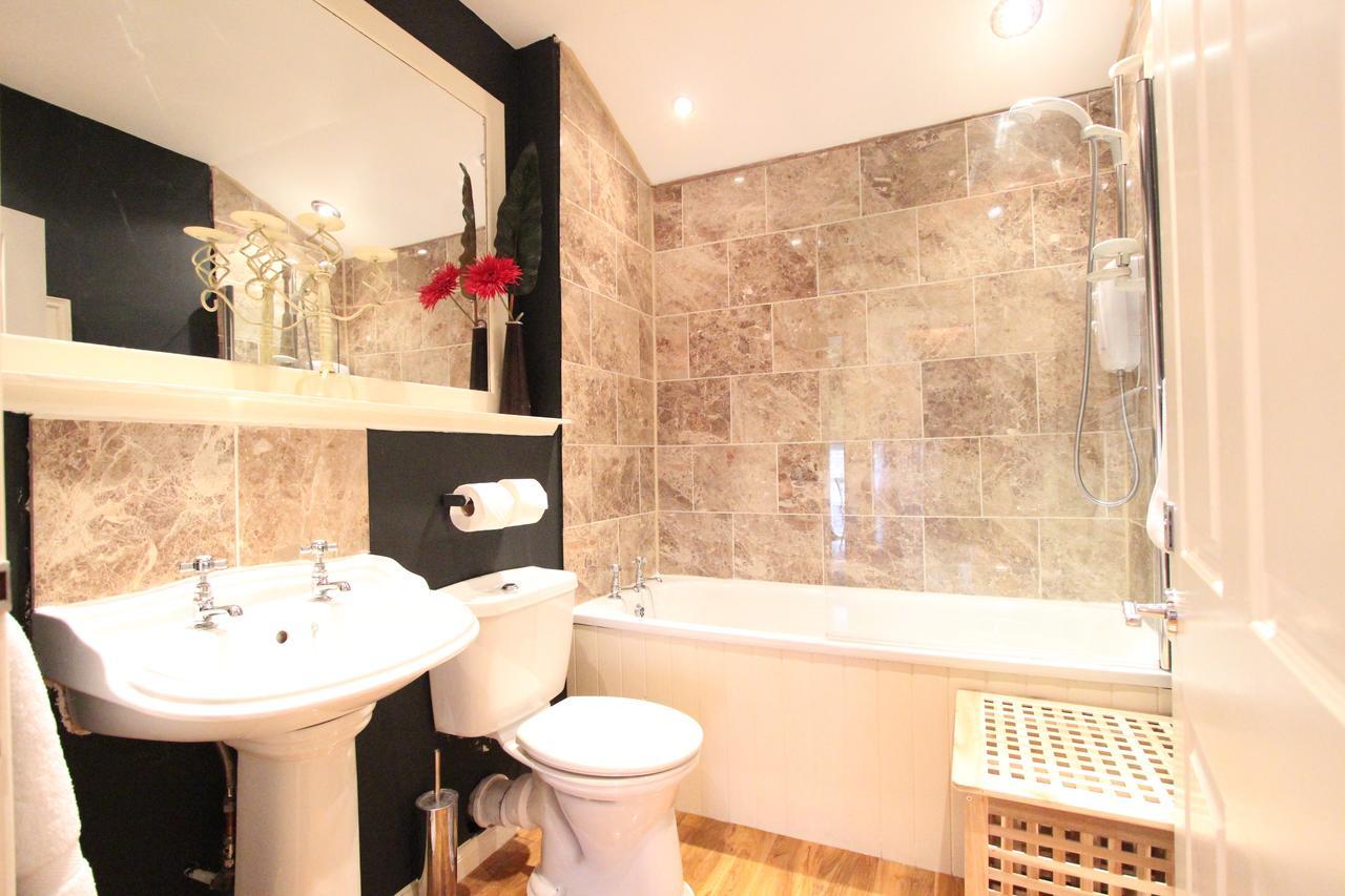Haymarket Edinburgh Room photo