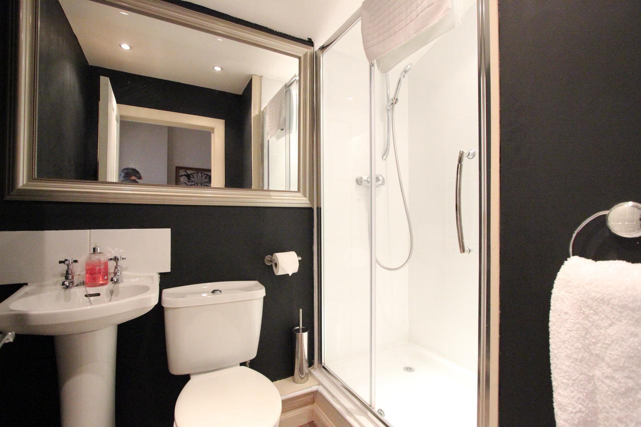 Haymarket Edinburgh Room photo