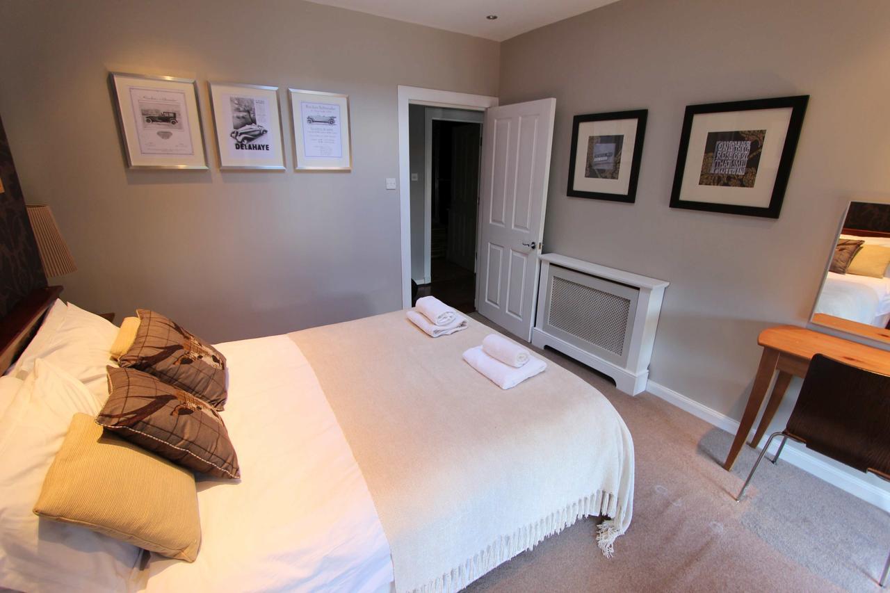 Haymarket Edinburgh Room photo